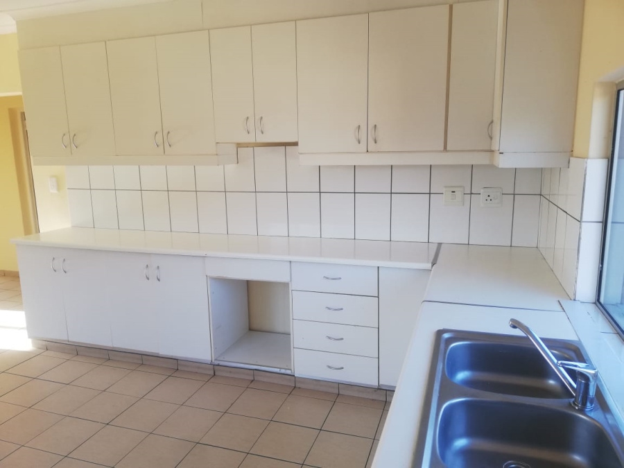 To Let  Bedroom Property for Rent in Redfern KwaZulu-Natal