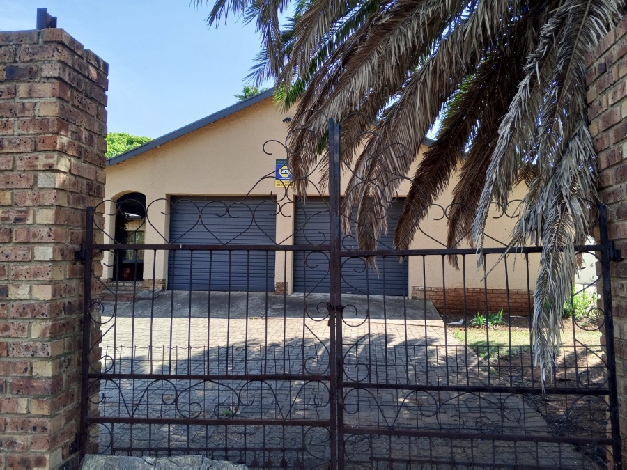 3 Bedroom Property for Sale in Signal Hill KwaZulu-Natal