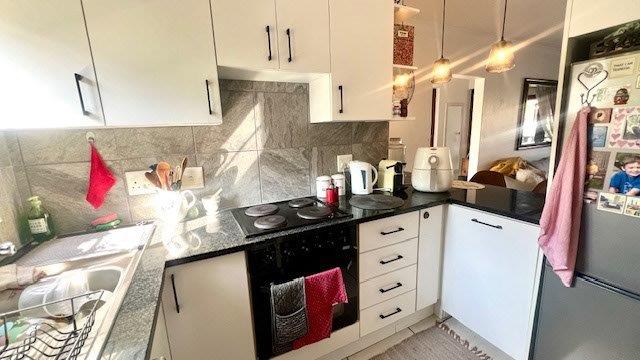 2 Bedroom Property for Sale in Uvongo KwaZulu-Natal