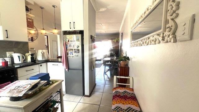 2 Bedroom Property for Sale in Uvongo KwaZulu-Natal