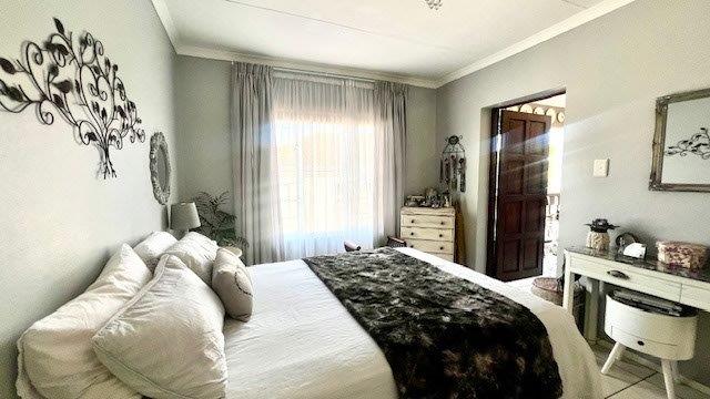 2 Bedroom Property for Sale in Uvongo KwaZulu-Natal