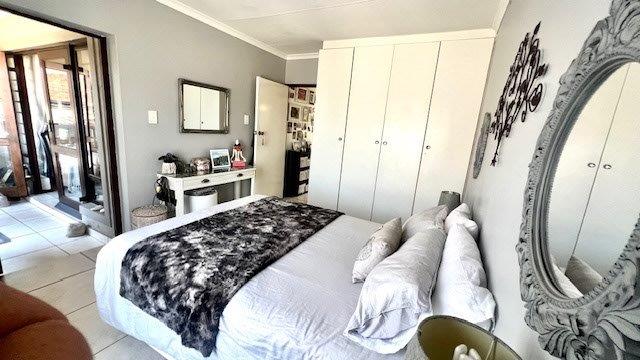 2 Bedroom Property for Sale in Uvongo KwaZulu-Natal