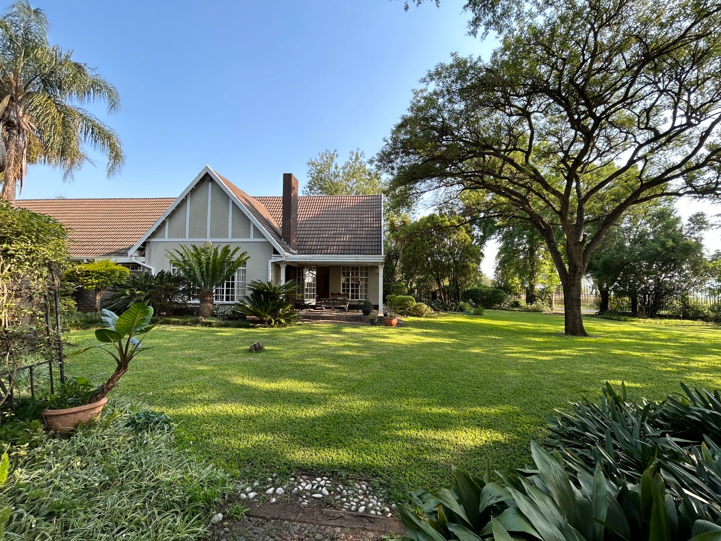 5 Bedroom Property for Sale in Huttenheights KwaZulu-Natal