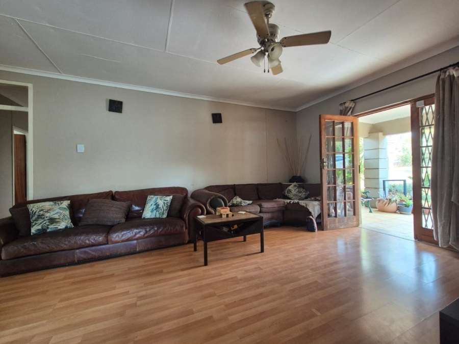 3 Bedroom Property for Sale in Signal Hill KwaZulu-Natal