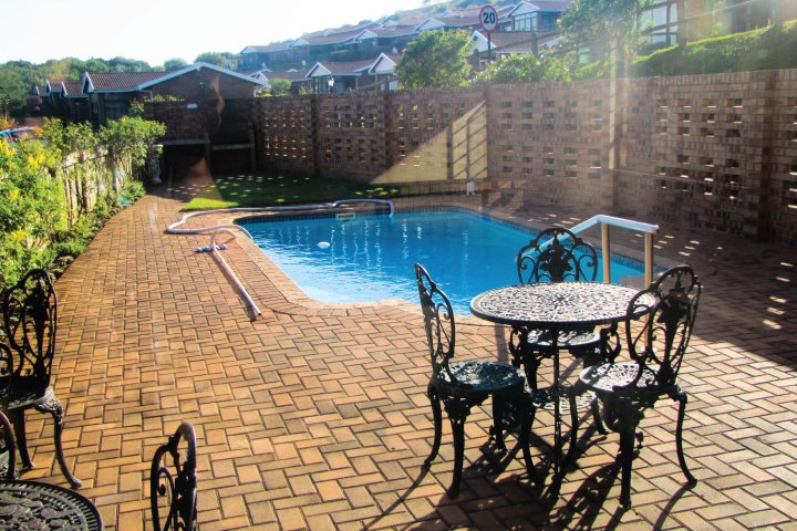 To Let 3 Bedroom Property for Rent in Freeland Park KwaZulu-Natal