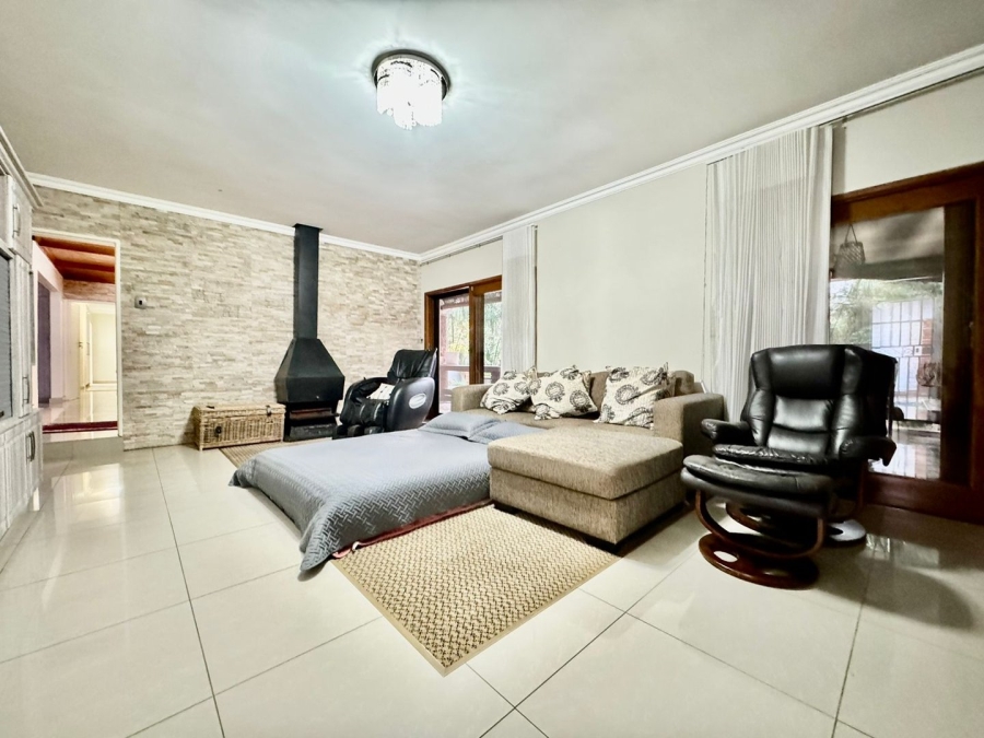 3 Bedroom Property for Sale in Huttenheights KwaZulu-Natal