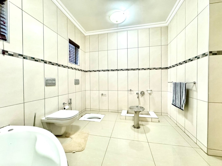 3 Bedroom Property for Sale in Huttenheights KwaZulu-Natal