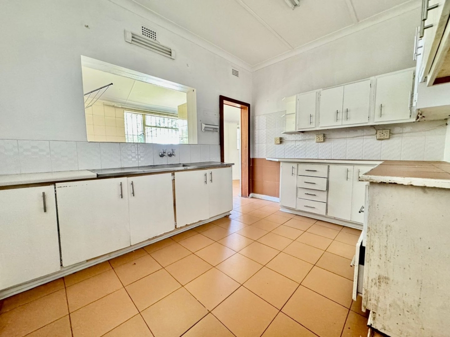 6 Bedroom Property for Sale in Newcastle KwaZulu-Natal