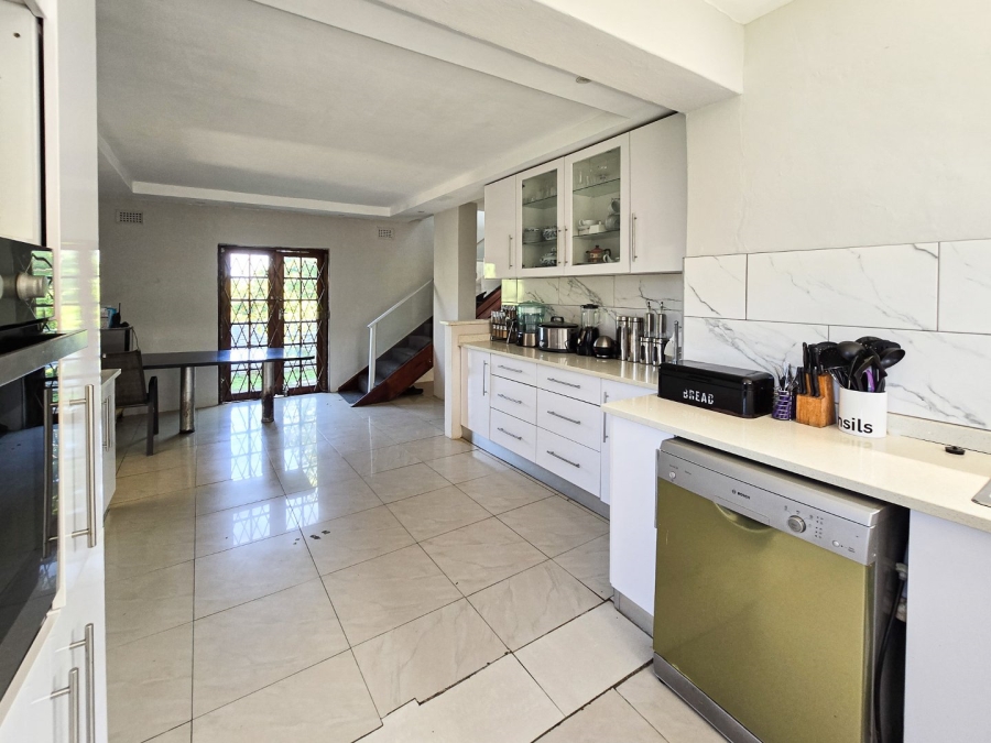 3 Bedroom Property for Sale in Leisure Bay KwaZulu-Natal