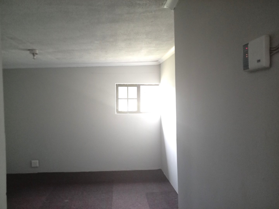 To Let 2 Bedroom Property for Rent in Cliffdale KwaZulu-Natal