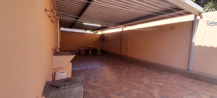 To Let 3 Bedroom Property for Rent in Kenville KwaZulu-Natal