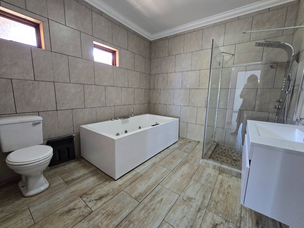 6 Bedroom Property for Sale in Leisure Bay KwaZulu-Natal