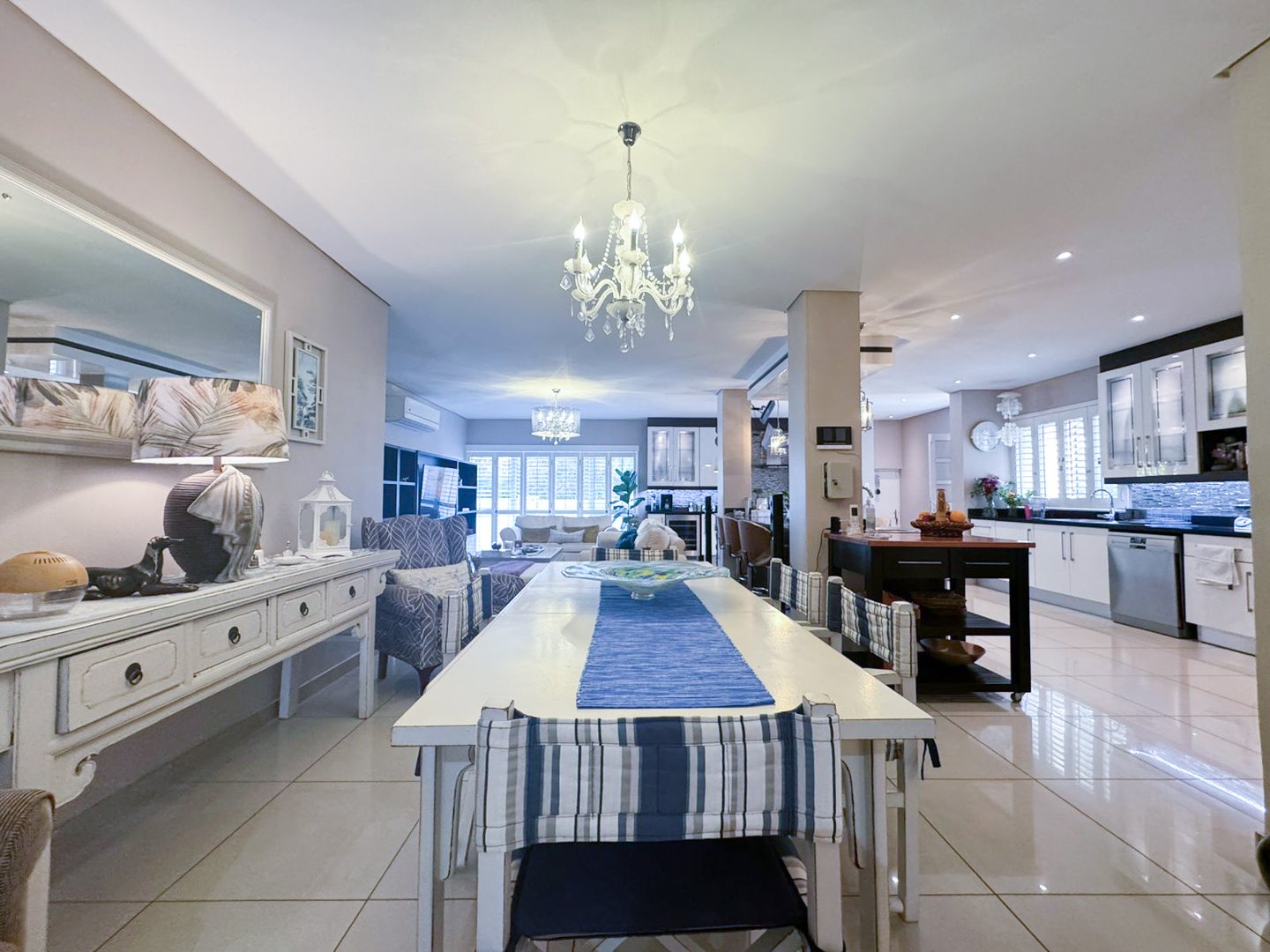 5 Bedroom Property for Sale in Huttenheights KwaZulu-Natal