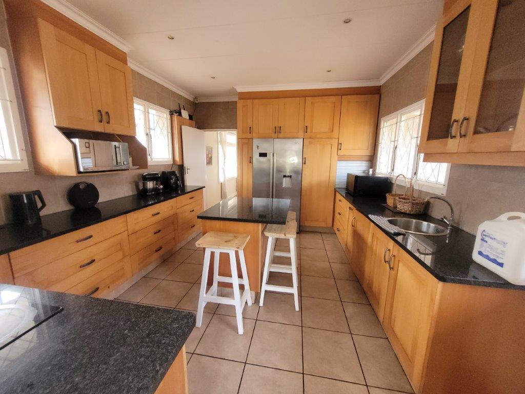 5 Bedroom Property for Sale in Freeland Park KwaZulu-Natal