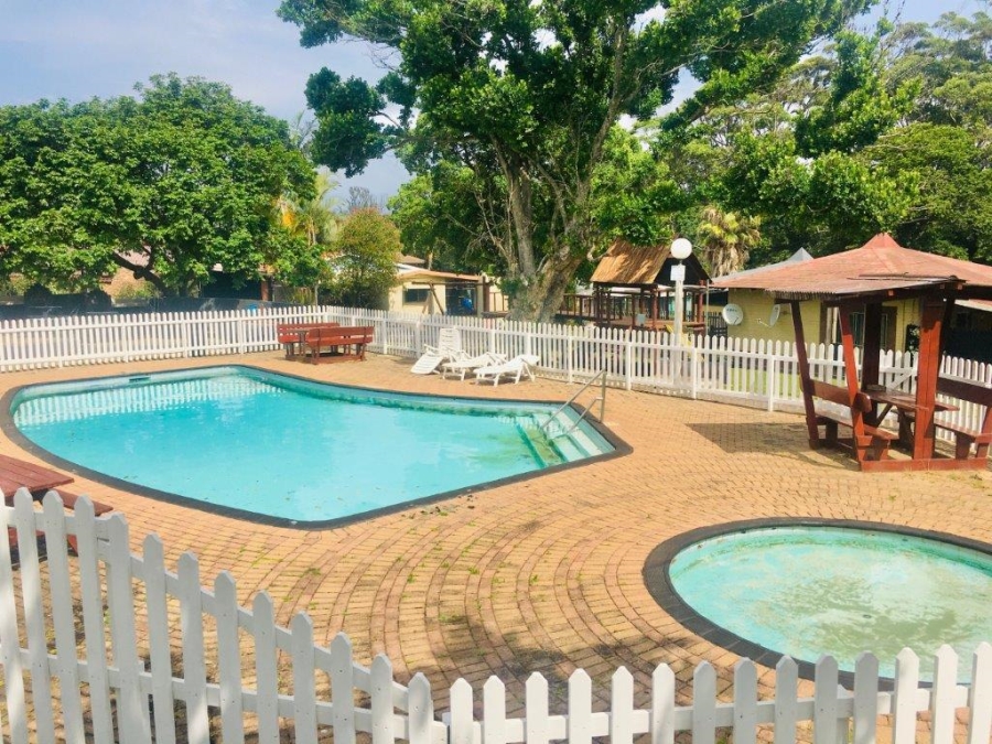 2 Bedroom Property for Sale in Hibberdene KwaZulu-Natal