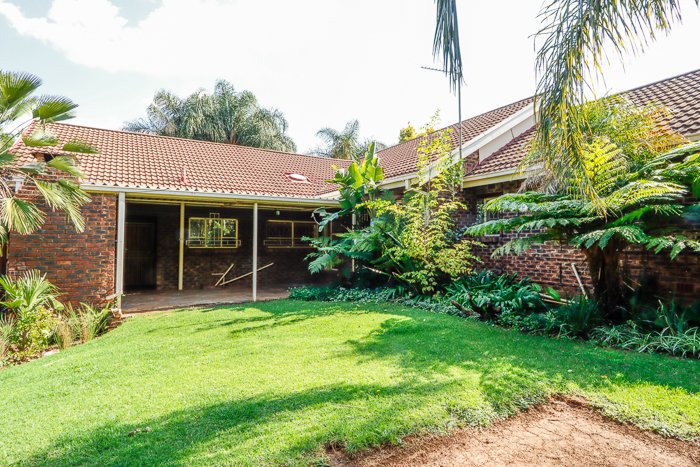 5 Bedroom Property for Sale in Signal Hill KwaZulu-Natal