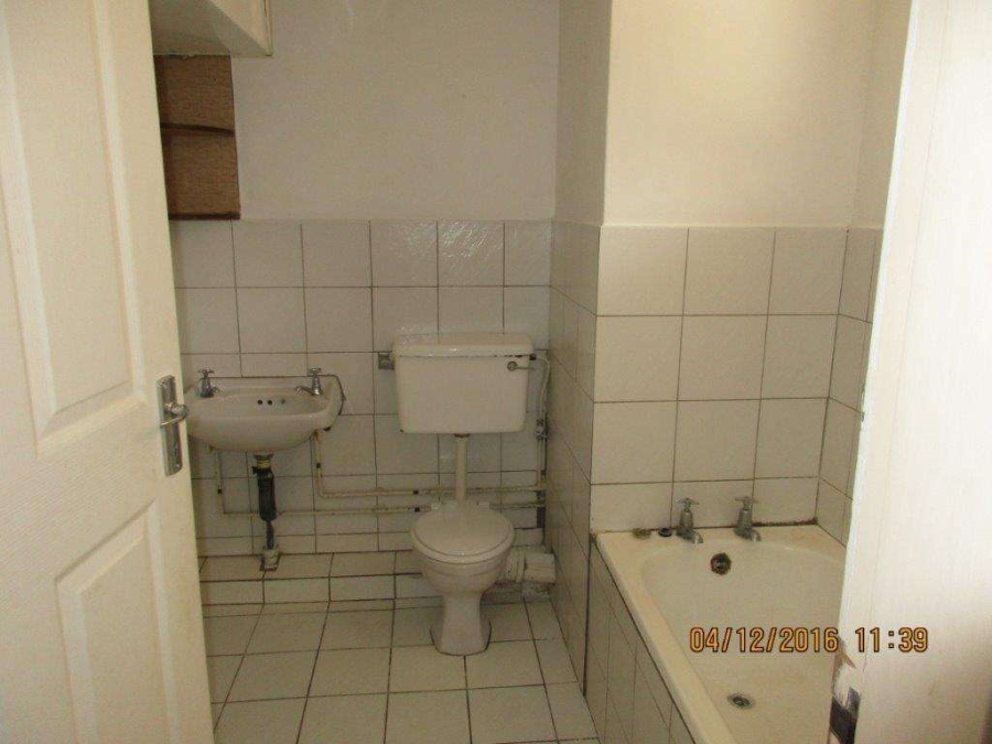 1 Bedroom Property for Sale in Empangeni Central KwaZulu-Natal