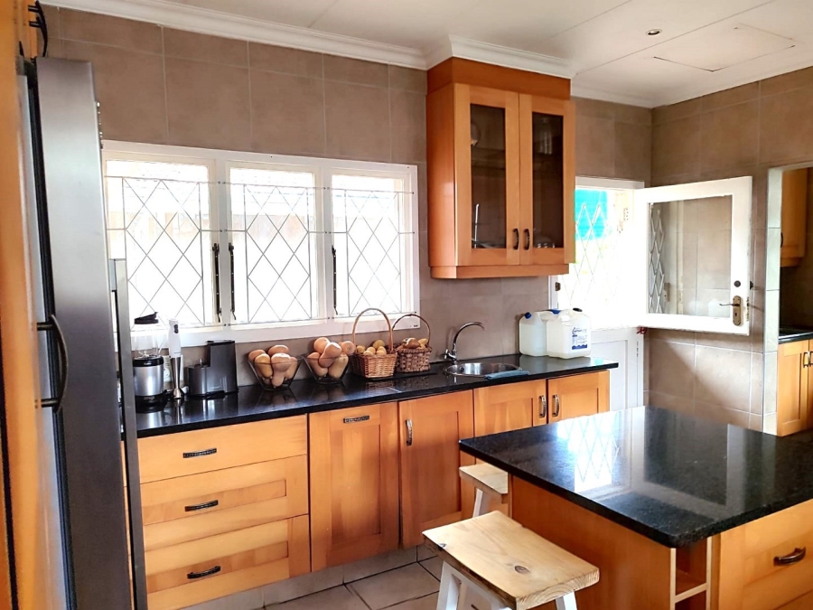 5 Bedroom Property for Sale in Freeland Park KwaZulu-Natal