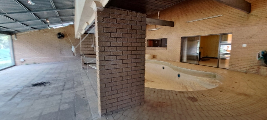 4 Bedroom Property for Sale in Reservoir Hills KwaZulu-Natal