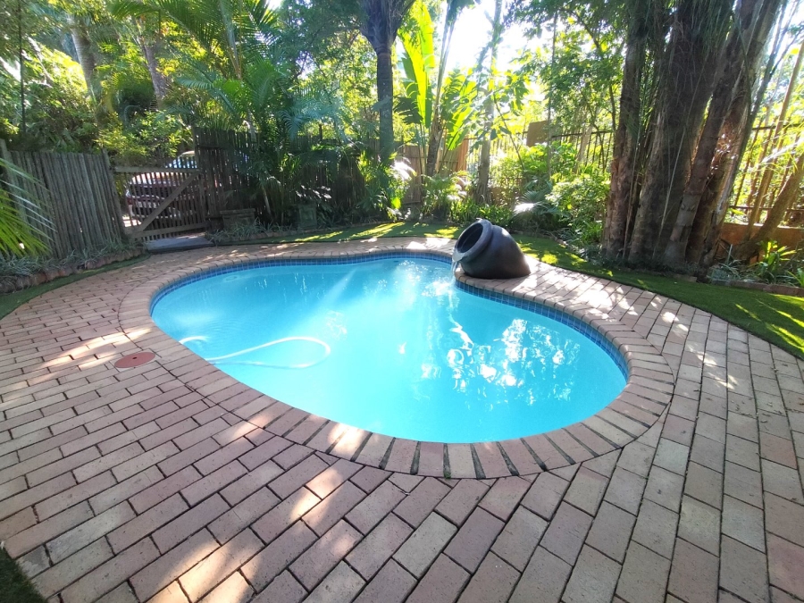 9 Bedroom Property for Sale in Cowies Hill KwaZulu-Natal