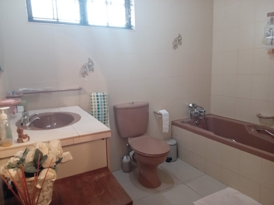 4 Bedroom Property for Sale in Eastwood KwaZulu-Natal