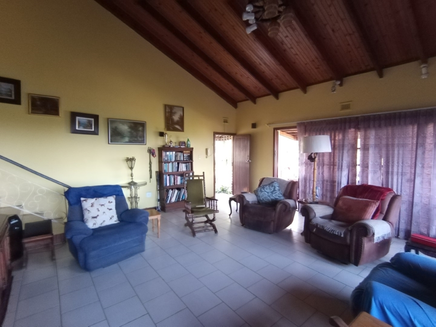 4 Bedroom Property for Sale in Port Edward KwaZulu-Natal