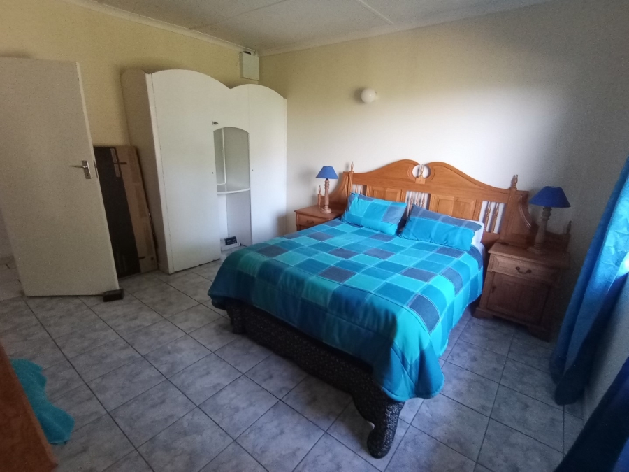 4 Bedroom Property for Sale in Port Edward KwaZulu-Natal