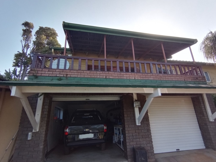 4 Bedroom Property for Sale in Port Edward KwaZulu-Natal