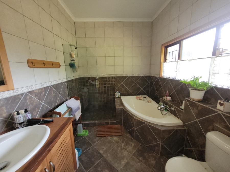 4 Bedroom Property for Sale in Sea Park KwaZulu-Natal