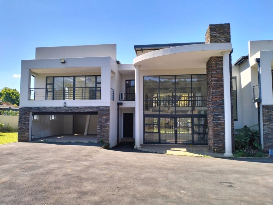 6 Bedroom Property for Sale in Hilton Gardens KwaZulu-Natal