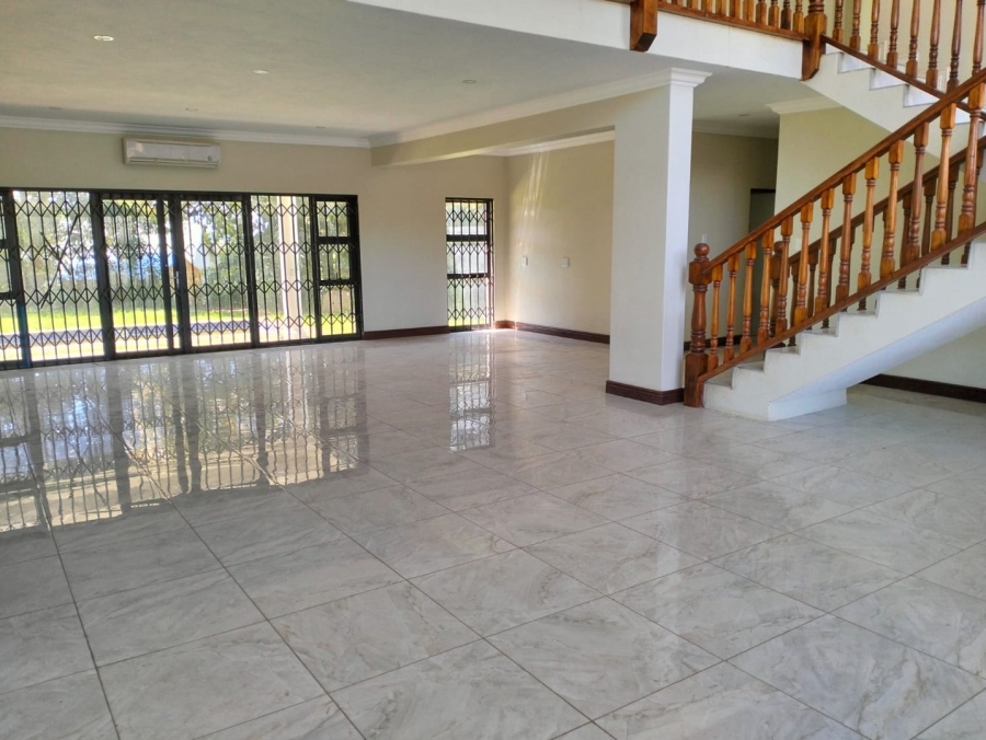 6 Bedroom Property for Sale in Hilton Gardens KwaZulu-Natal