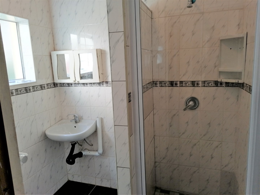 1 Bedroom Property for Sale in Umkomaas KwaZulu-Natal