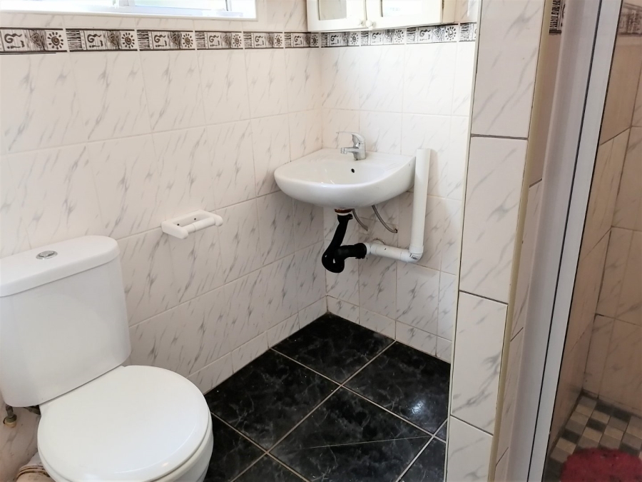 1 Bedroom Property for Sale in Umkomaas KwaZulu-Natal