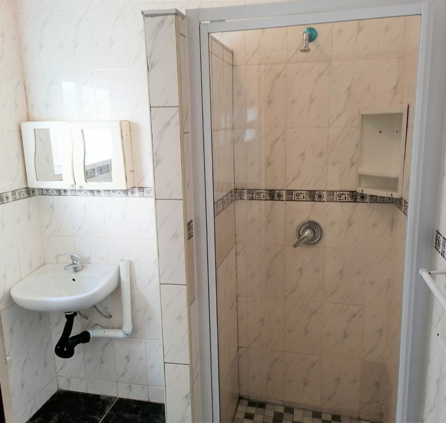 1 Bedroom Property for Sale in Umkomaas KwaZulu-Natal