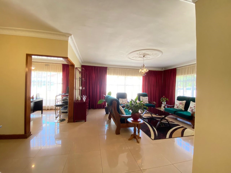 4 Bedroom Property for Sale in Lennoxton KwaZulu-Natal