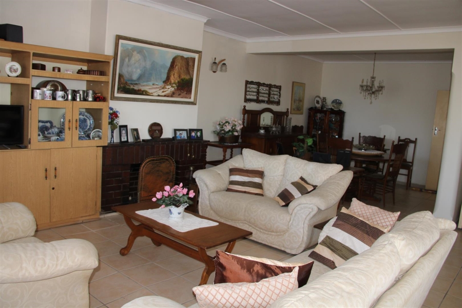 2 Bedroom Property for Sale in Manaba Beach KwaZulu-Natal