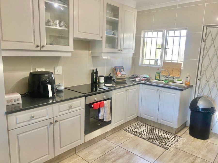 To Let 3 Bedroom Property for Rent in Somerset Park KwaZulu-Natal