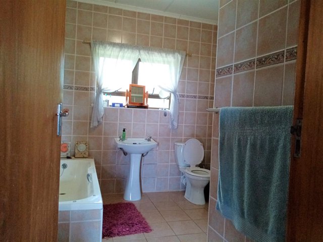 3 Bedroom Property for Sale in Freeland Park KwaZulu-Natal