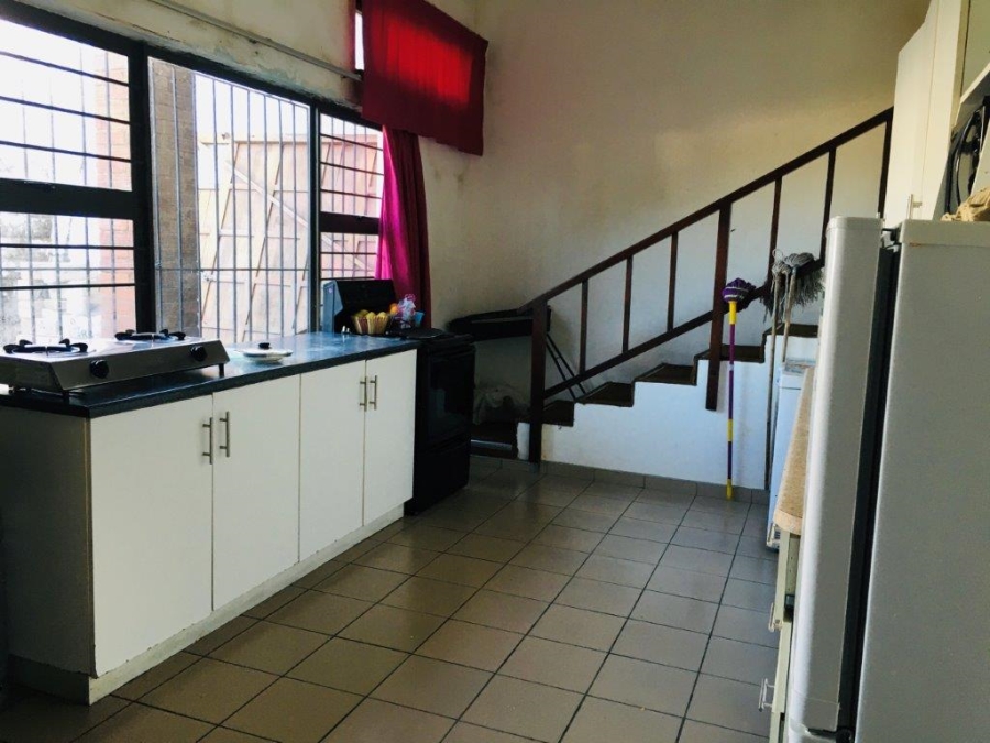 7 Bedroom Property for Sale in Albersville KwaZulu-Natal