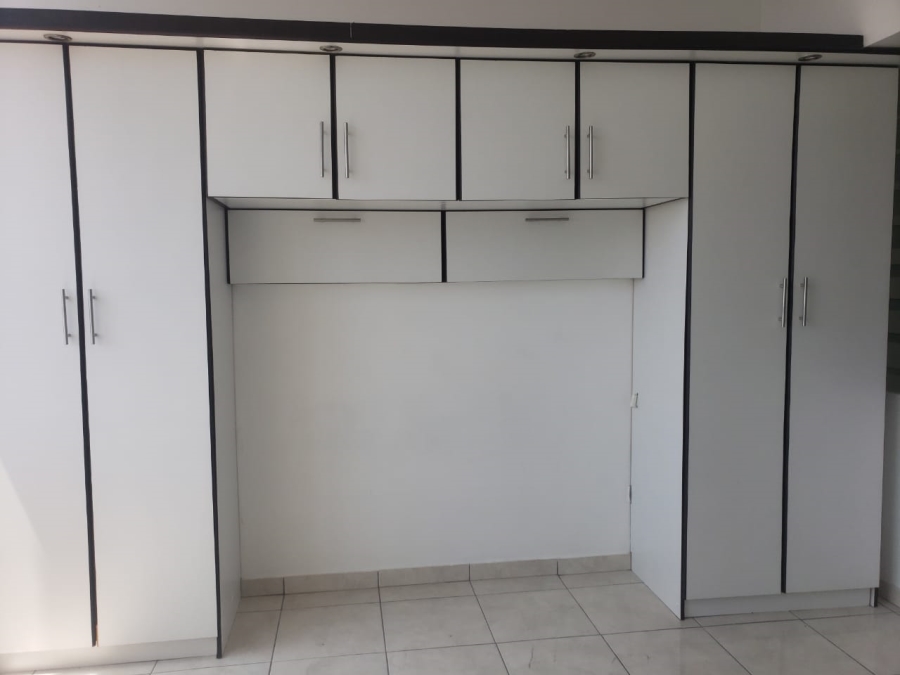 To Let 1 Bedroom Property for Rent in Durban Central KwaZulu-Natal