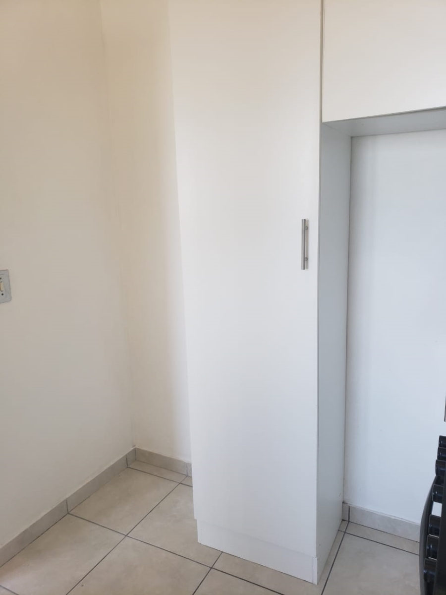 To Let 1 Bedroom Property for Rent in Durban Central KwaZulu-Natal