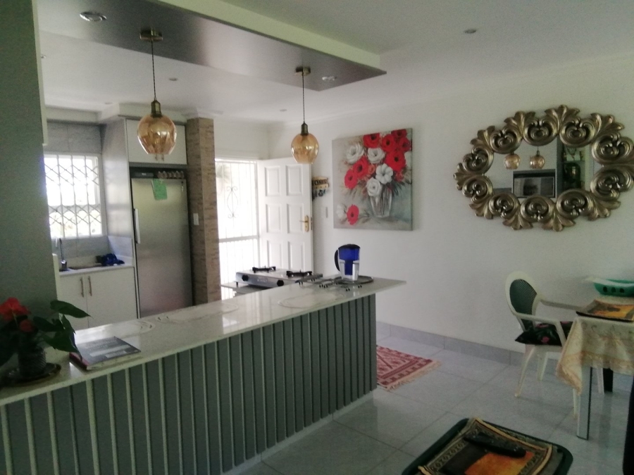 2 Bedroom Property for Sale in Sunningdale KwaZulu-Natal