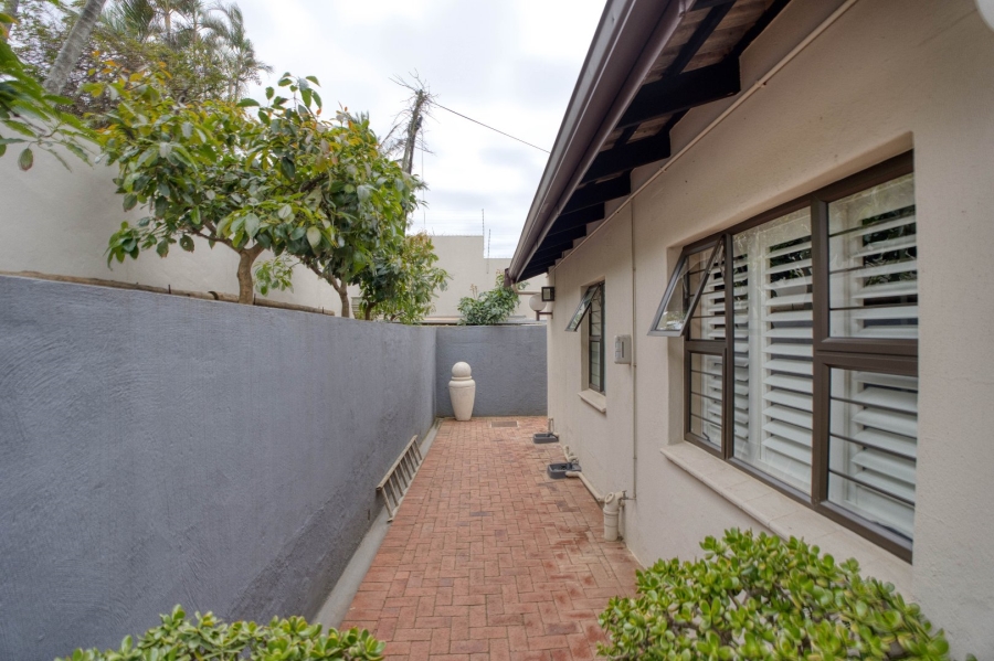 5 Bedroom Property for Sale in Ballito Central KwaZulu-Natal