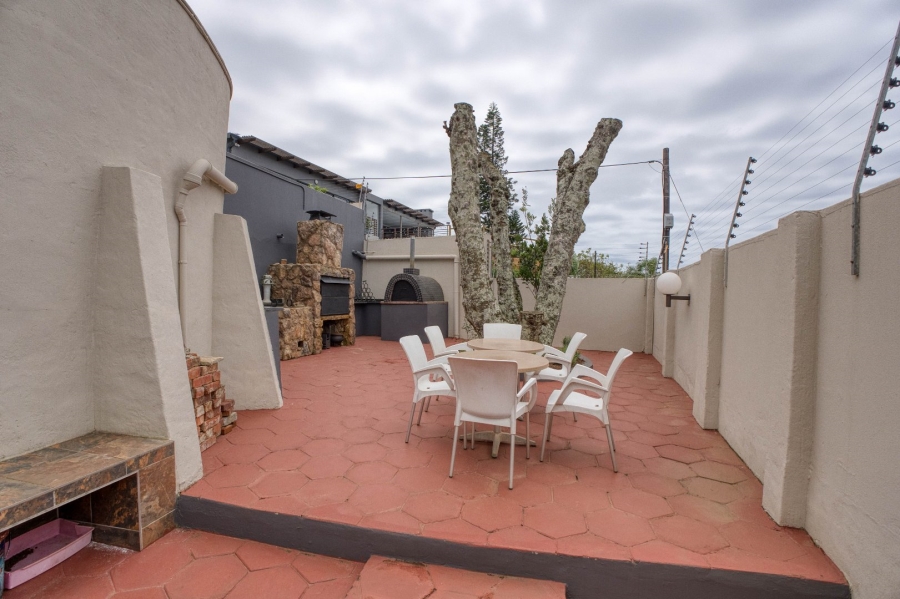 5 Bedroom Property for Sale in Ballito Central KwaZulu-Natal