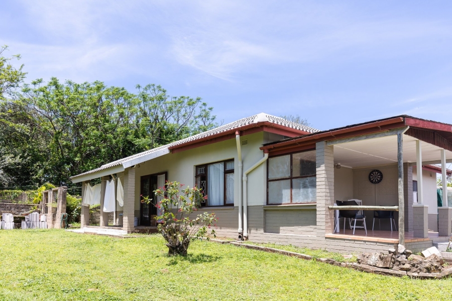 2 Bedroom Property for Sale in Uvongo KwaZulu-Natal