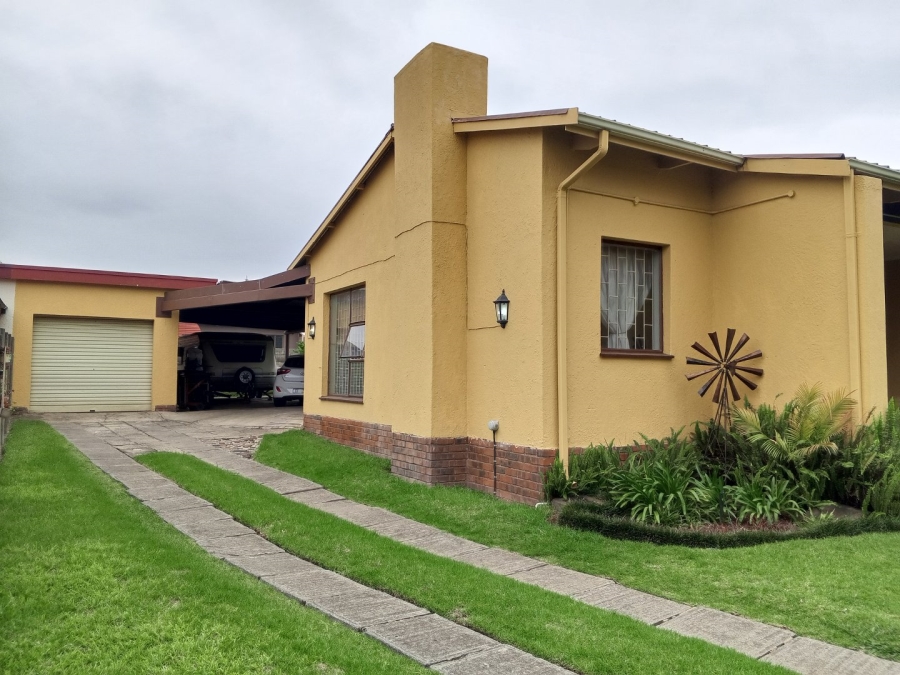 3 Bedroom Property for Sale in Sunnyridge KwaZulu-Natal