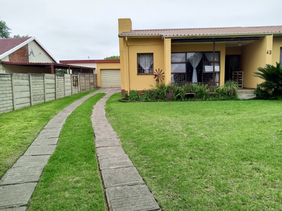 3 Bedroom Property for Sale in Sunnyridge KwaZulu-Natal