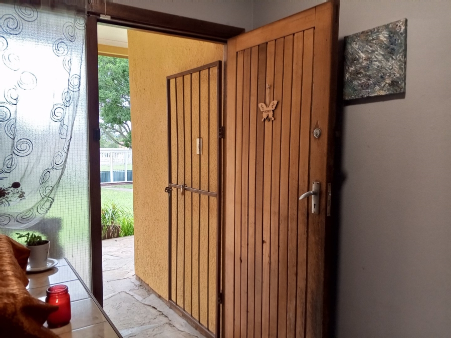 3 Bedroom Property for Sale in Sunnyridge KwaZulu-Natal