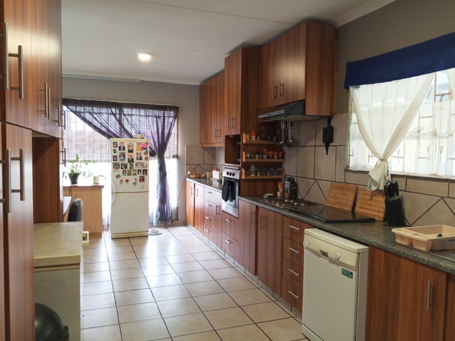 3 Bedroom Property for Sale in Sunnyridge KwaZulu-Natal