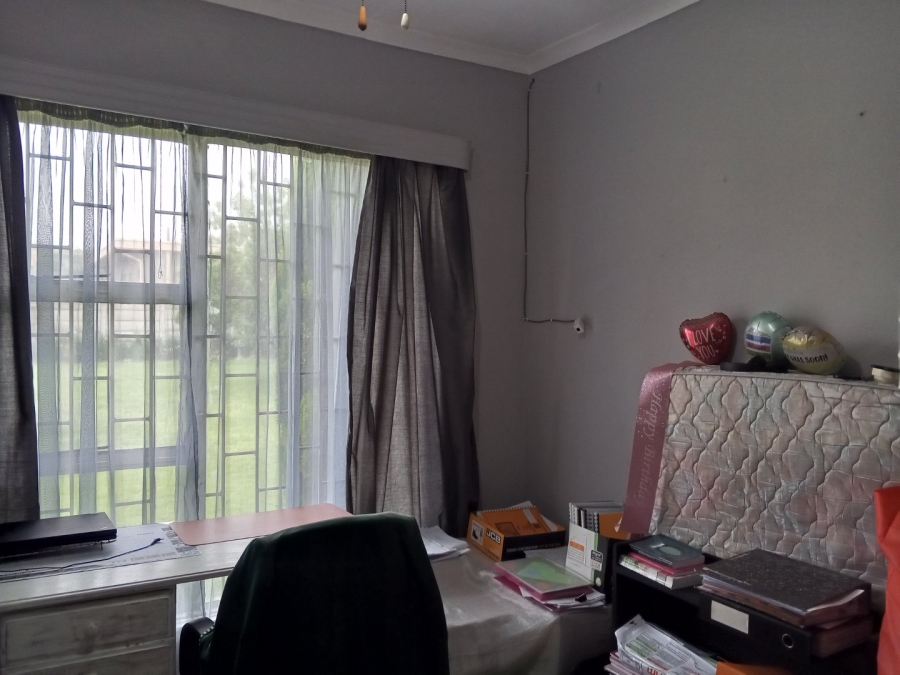 3 Bedroom Property for Sale in Sunnyridge KwaZulu-Natal